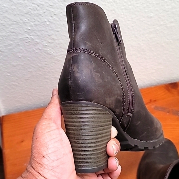 CLARK WOMEN'S VERANO BLOCK HEEL ANKLE BOOTS DISTTRESSED TAUPE LEATHER BROWN 9.5 - Picture 9 of 11